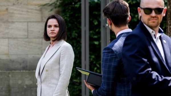 Дайджест: Запад вводит новые санкции против Минска, Британия будет строить с Украиной военные корабли