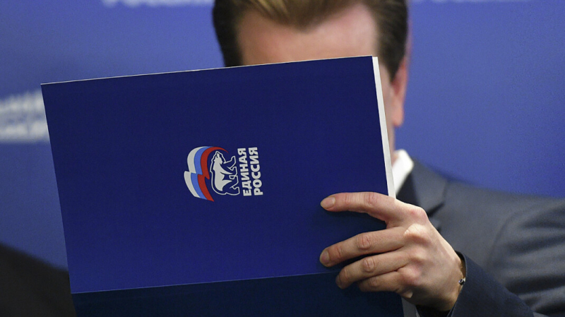 «Единая Россия» перед выборами выпустит отчёт о своих достижениях без пенсионной реформы и Медведева