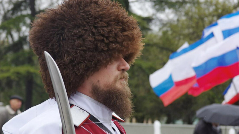 Экс-генпрокурор Чайка предложил создать в Росгвардии казачьи подразделения