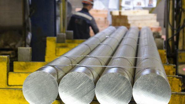 Пошлины за "нахлобучивание": у российских металлургов заберут 100 млрд рублей