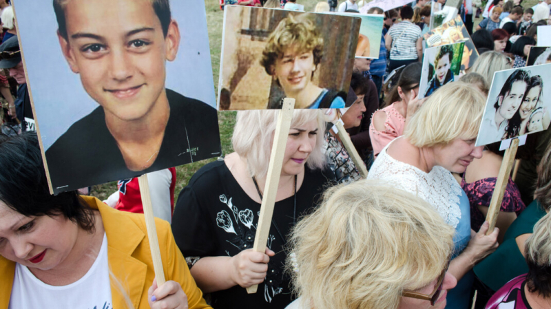 «Гордая нация должна уметь принимать ошибки». Родные жертв рейса MH17 написали Путину в преддверии Дня России