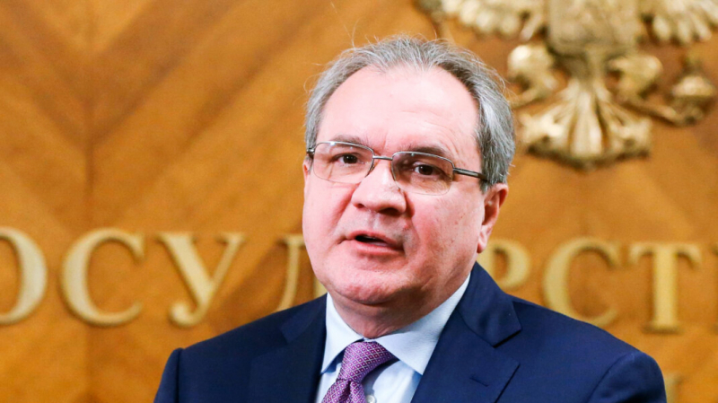 «Люди умирают не только от вакцин». Глава Совета по правам человека указал на ошибки в пропаганде прививок