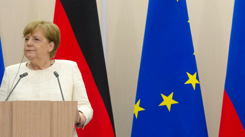 Меркель предложила разработать формат переговоров ЕС с Россией без Путина