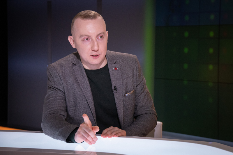 "Мне напоминали про мать. У Протасевича – там девушка". Бывший пленный "ДНР" сравнивает "интервью": свое "России-24" и Протасевича ОНТ