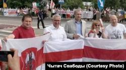 На границах Литвы и Польши с Беларусью — многодневные пикеты. Среди требований — ускорить принятие санкций против Лукашенко