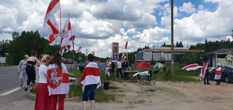 На границах Литвы и Польши с Беларусью — многодневные пикеты. Среди требований — ускорить принятие санкций против Лукашенко