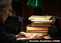 "На штабелирование в Можайск". Почему из Ленинской библиотеки увозят на склад и больше не выдают читателям редко востребованные книги