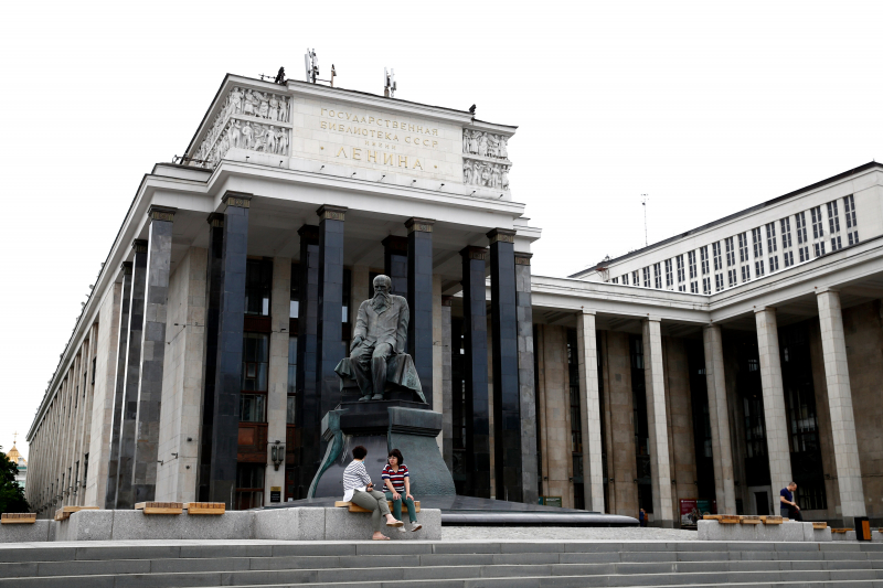 "На штабелирование в Можайск". Почему из Ленинской библиотеки увозят на склад и больше не выдают читателям редко востребованные книги