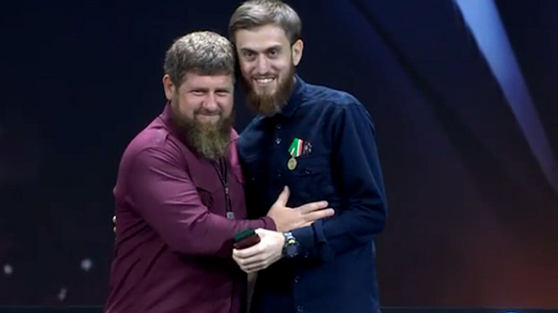 «Никому не разрешим шутить над нами». Глава чеченского гостелеканала пообещал убивать критиков Кадырова