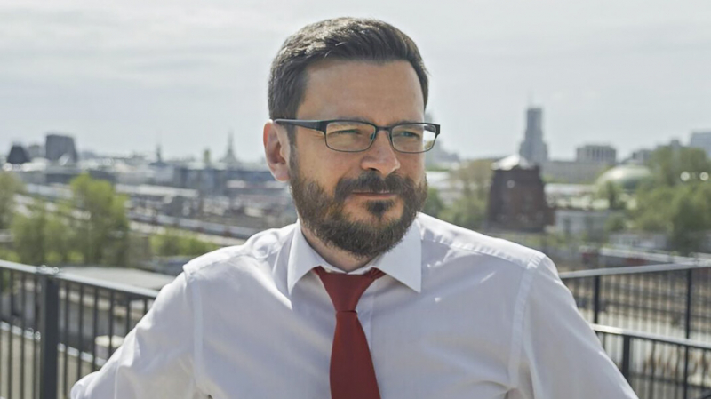 Оппозиционера Яшина не пустили на довыборы в Мосгордуму из-за причастности к «экстремизму»