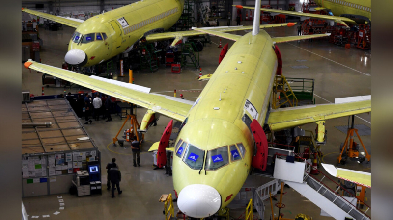 «Почему должен называться английской аббревиатурой?» Глава «Ростеха» — о смене названия для самолёта Superjet