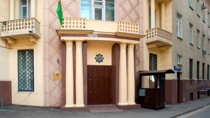 Полицейский покончил с собой на посту у посольства Туркменистана в Москве