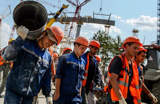 Путин продлил сроки пребывания мигрантам в России, но его указ не коснется участников митингов