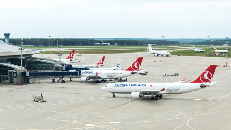 Россия объявила о возобновлении авиасообщения с Турцией и Болгарией после слов о перегруженности курортов