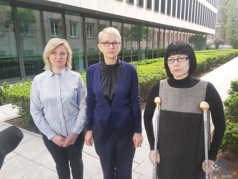 СК Беларуси заявил, что фигуранты дела о Союзе поляков выехали в Польшу добровольно. Те рассказали о принудительной высылке