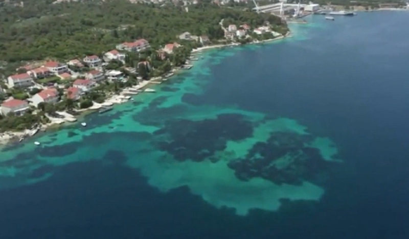 Спутниковый снимок раскрыл загадочную находку на дне побережья Хорватии