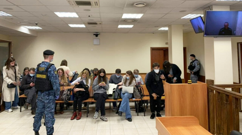 Суд отклонил иск Навального к колонии из-за признания его склонным к побегу