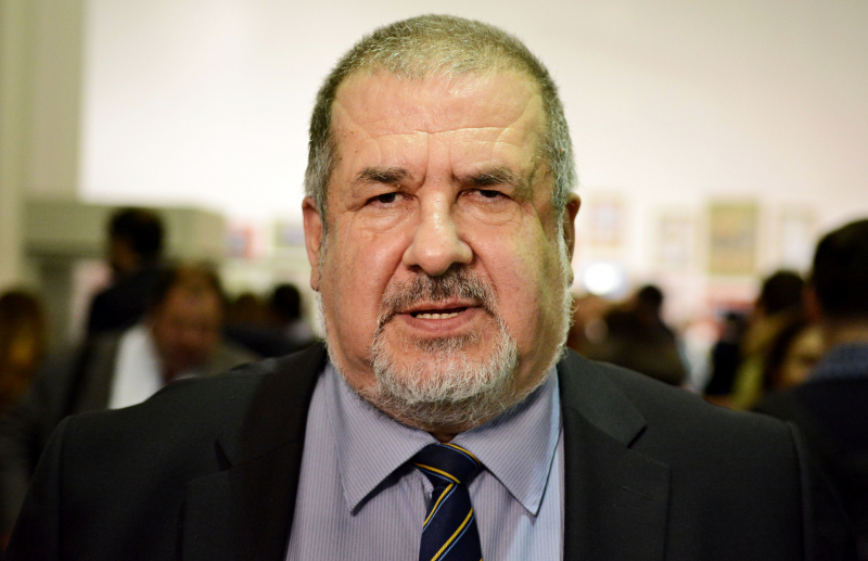 Суд в аннексированном Крыму заочно приговорил к 6 годам колонии лидера крымских татар Чубарова