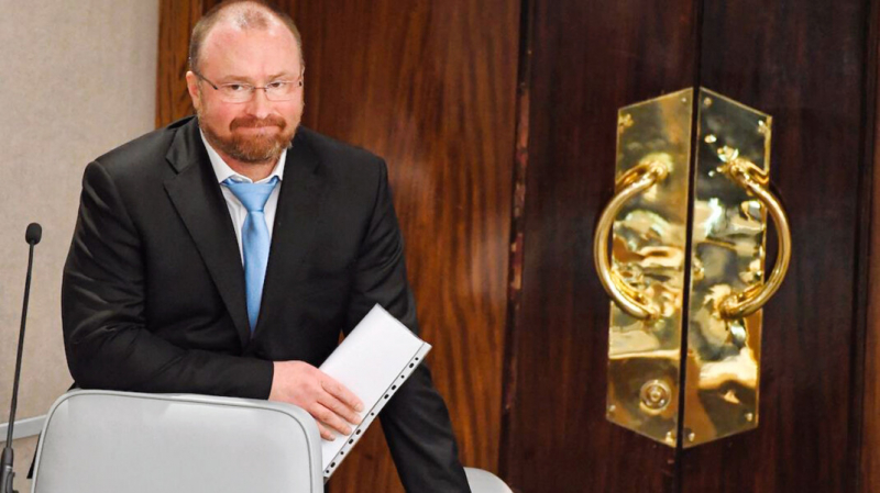 Сын Жириновского отказался от участия в выборах из-за конфликта с отцом