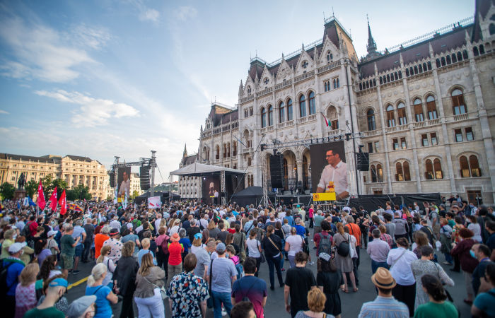 В Венгрии прошли протесты против строительства китайского университета