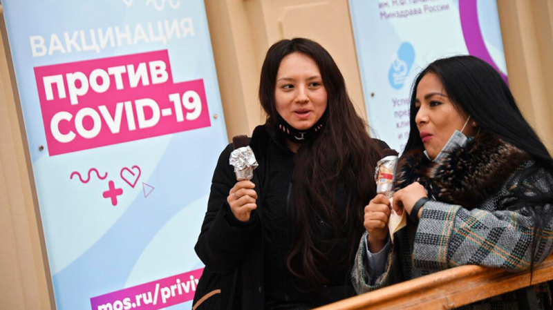 Власти Москвы решили привлечь к вакцинации от ковида розыгрышами автомобилей