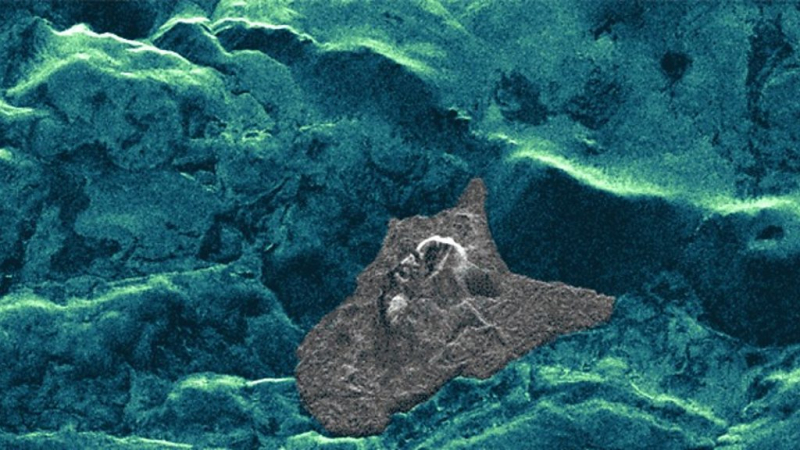 "Космический поезд" заснял с орбиты извержение исландского вулкана