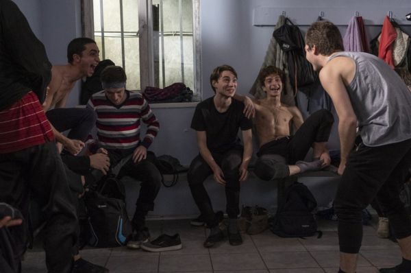 "А потом мы танцевали". Фильм о геях вызвал протесты в Грузии