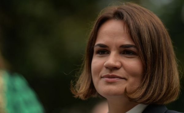 Дайджест: Джефф Безос отправляется в космос, принц Гарри пишет книгу мемуаров