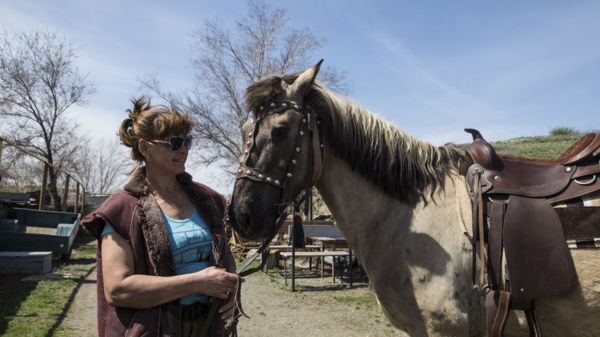 Почему российские матери становятся одиночками и как справляются с бедностью. Три истории