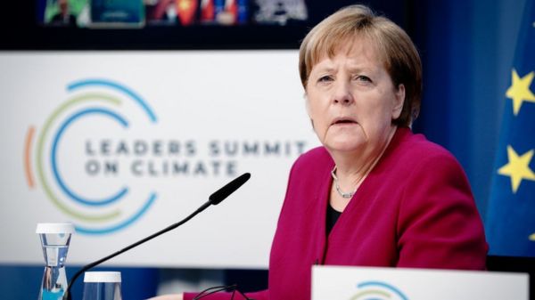 Дайджест: первый погибший в ходе протестов на Кубе, в Британии критикуют действия полиции на финале Евро