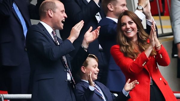 Евро-2020: королева Елизавета II пожелала сборной Англии удачи в финале