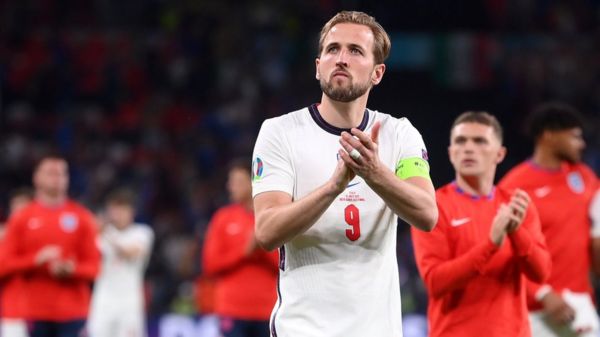 Дайджест: финал Евро, протесты на Кубе и Брэнсон в космосе