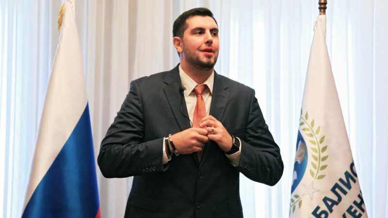 Александр Ионов потребовал признать иноагентом «Важные истории». По его жалобе этот статус получила «Медуза»