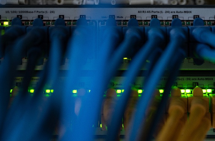 Атака хакеров на поставщиков IT-услуг затронула 1 тыс. компаний