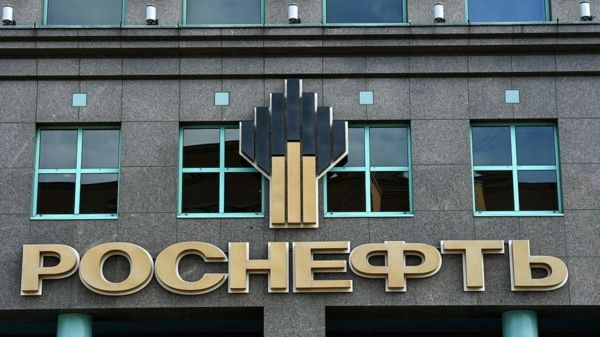 "Роснефть" защищает Сечина или себя? Второй день суда вокруг книги "Люди Путина"