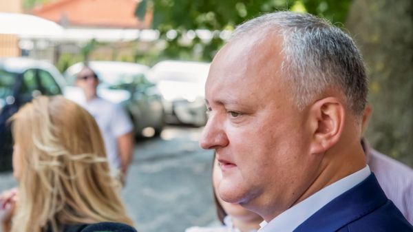 На выборах в парламент Молдовы лидирует партия, поддерживающая президента Майю Санду