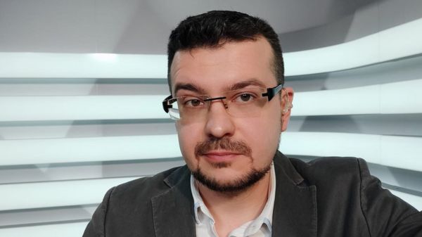 "Школьная ошибка": российские и украинские историки разбирают статью Путина о единстве народов