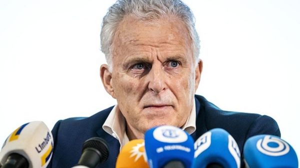 В Нидерландах после покушения умер журналист Питер Р. де Врис. Ему угрожали гангстеры