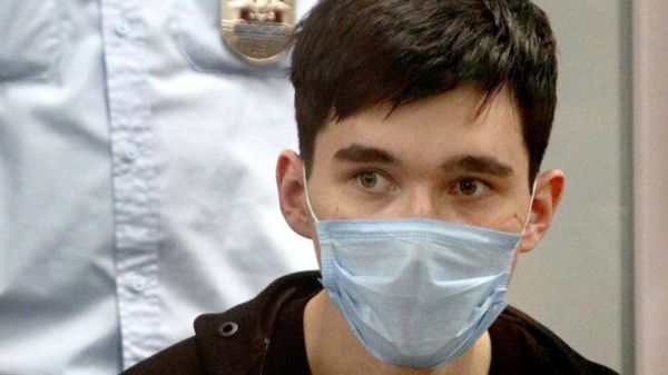 Экспертиза признала невменяемым "казанского стрелка" Ильназа Галявиева. Он убил девять человек