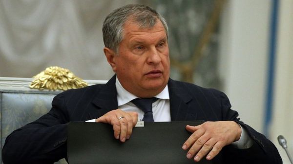 "Роснефть" защищает Сечина или себя? Второй день суда вокруг книги "Люди Путина"