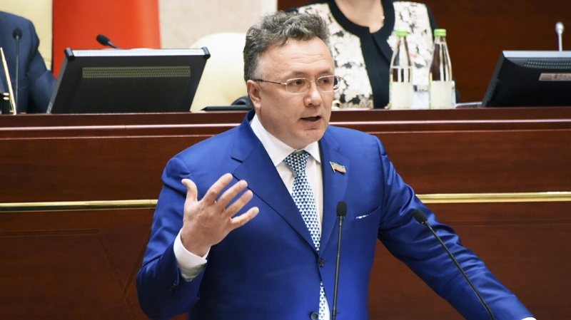 Депутат-единоросс в Татарстане сравнил людей со стадом и призвал их принудительно вакцинировать