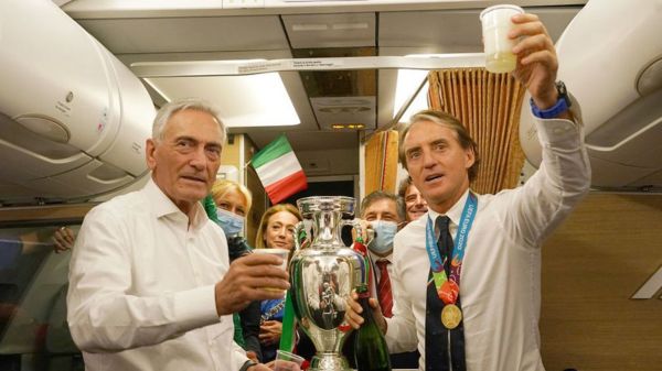 Надежды, отчаяние, ликование и 55 лет боли. Финал Евро-2020 в фотографиях