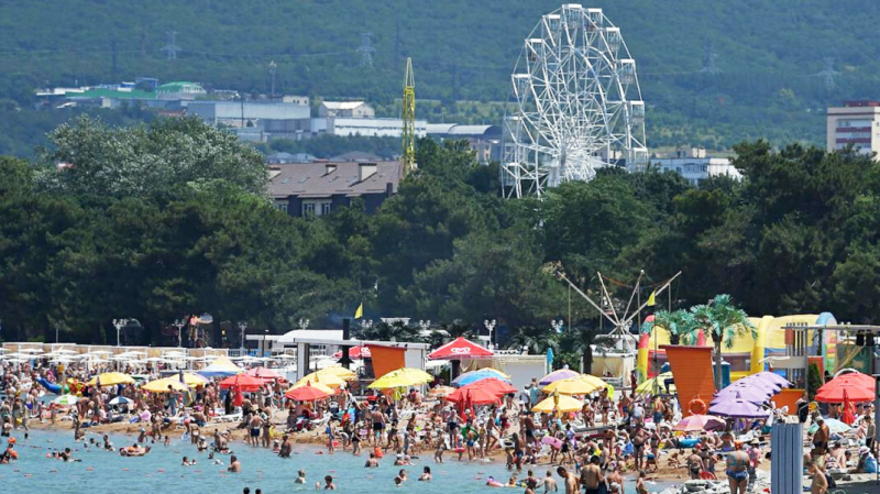 Краснодарские власти обязали туристов прививаться даже в случае приезда на один день
