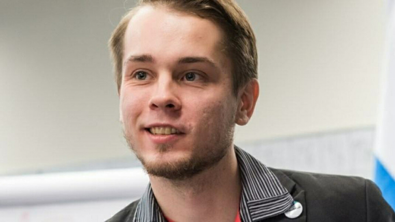 «Могли снять весь список». В «Яблоке» объяснили отказ от выдвижения соратника Навального