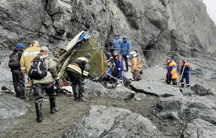 На Камчатке продолжились поиски обломков разбившегося самолета Ан-26