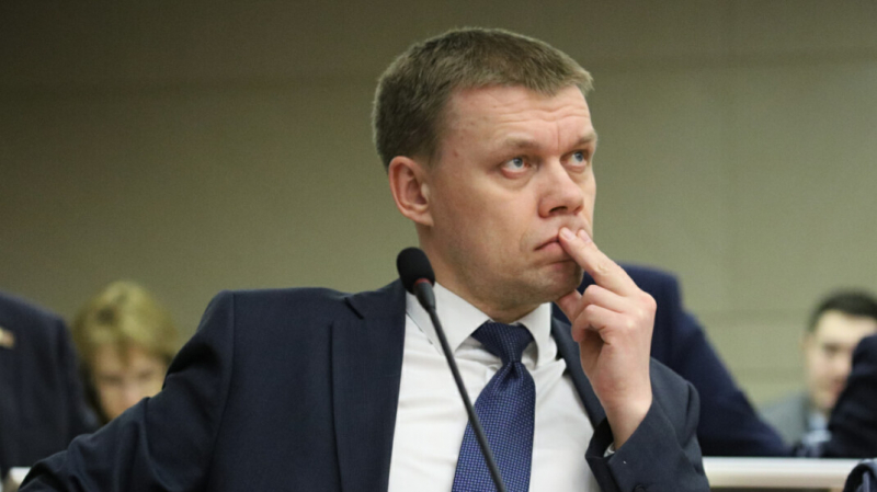 «Никто не может быть без согласия подвергнут опытам». Московский депутат отказался вакцинироваться от COVID