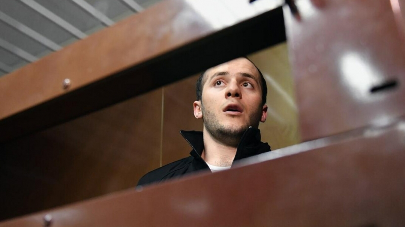 Прокурор запросил 4 года колонии для блогера, разыгравшего пранк с «приступом коронавируса» в метро Москвы