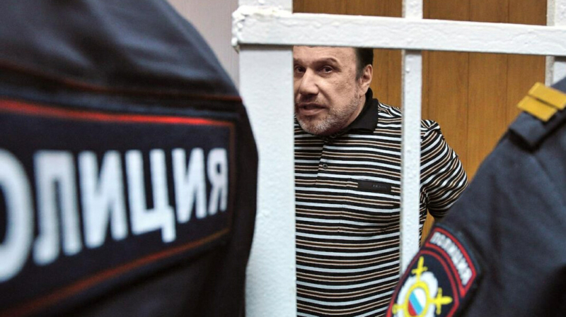 Против брата одной из богатейших женщин России завели новое уголовное дело. Он задержан