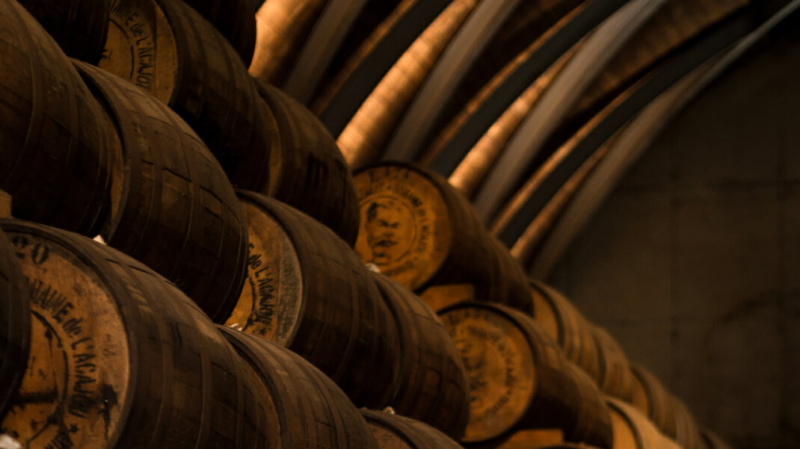 Союз французских виноделов призвал остановить поставки шампанского в Россию