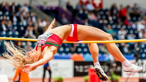 Дайджест: легкоатлетка Тимановская вылетела в Вену, в Минске начинается суд над Колесниковой